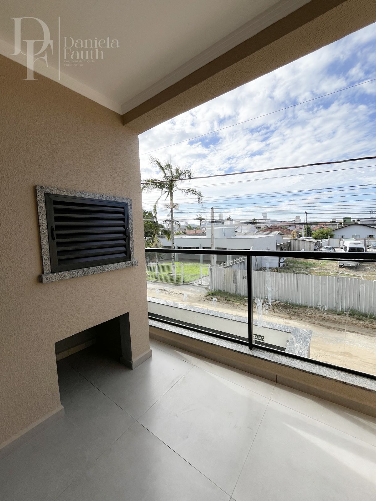 Apartamento Centro de Navegantes 3 dormitórios
